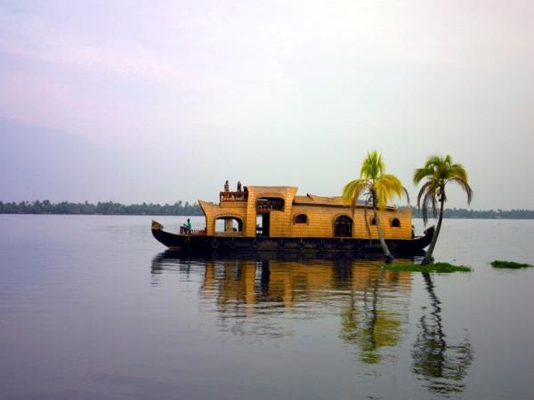 Kerala luxury vacation