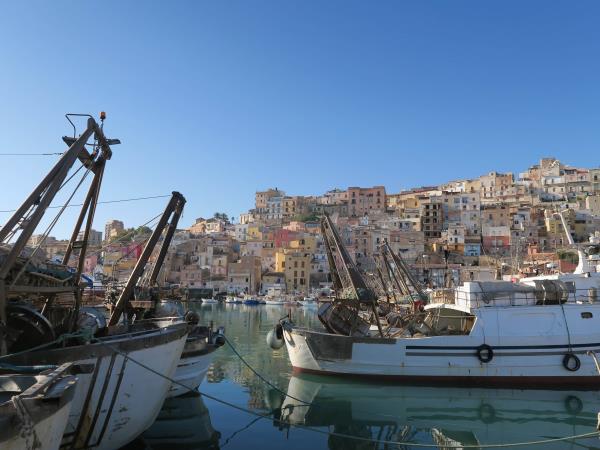 Magna Via Francigena walking vacation in Sicily