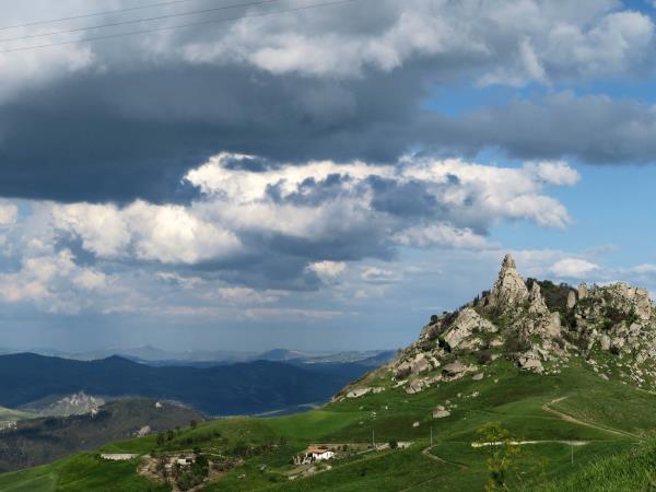 Magna Via Francigena walking vacation in Sicily