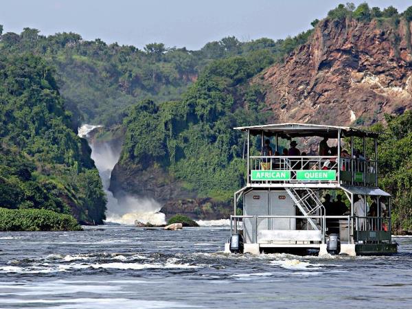Uganda primate safari and wildlife vacation