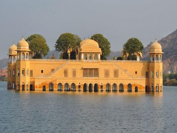 Golden Triangle with Uttar Pradesh vacation