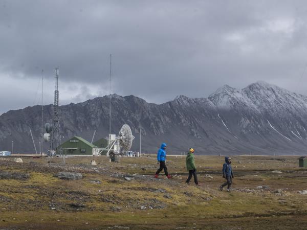 Spitsbergen arctic summer holiday