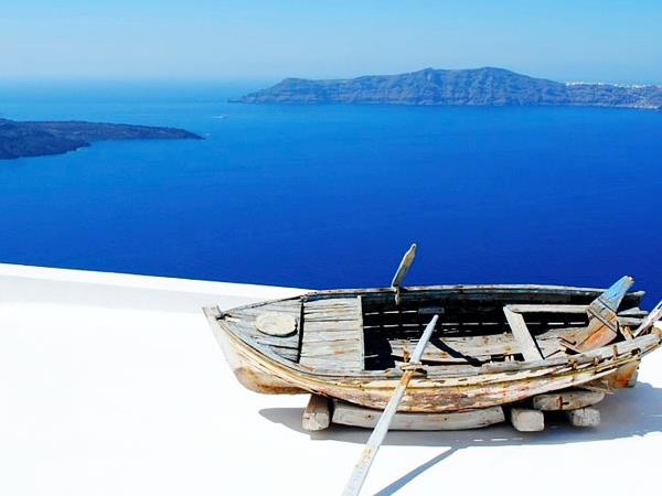 Santorini and Mykonos vacations in Greece