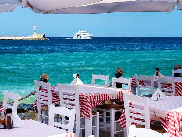 Santorini and Mykonos vacations in Greece