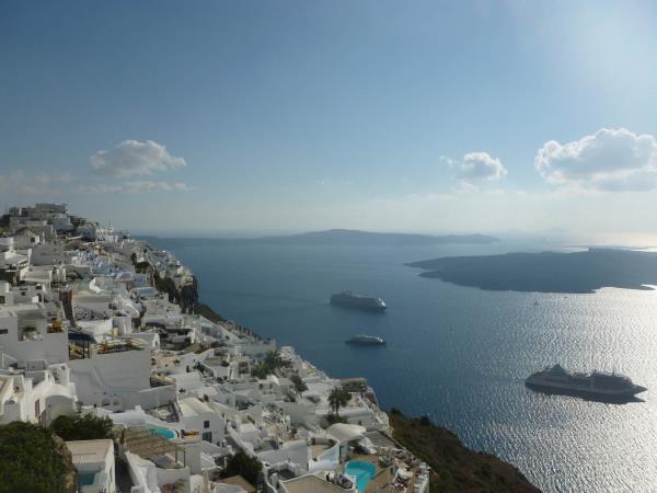Santorini and Naxos walking vacation in Greece
