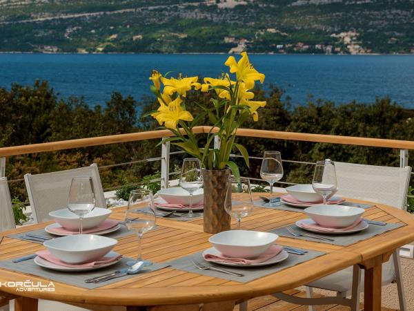 Island hopping vacation in Croatia