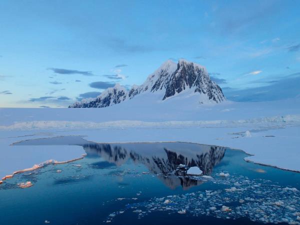 Antarctic peninsula cruise via Buenos Aires