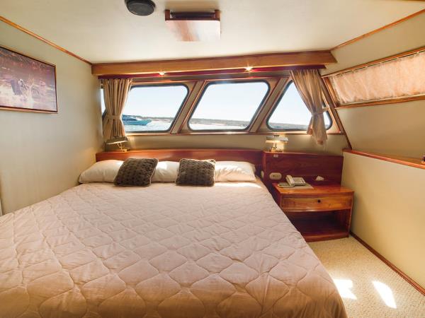 Galapagos Islands cruise, 10 days
