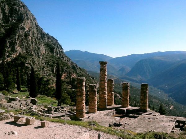 Delphi & Meteora biking & hiking holiday in Greece