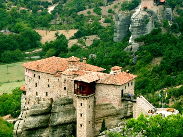 Delphi & Meteora biking & hiking holiday in Greece