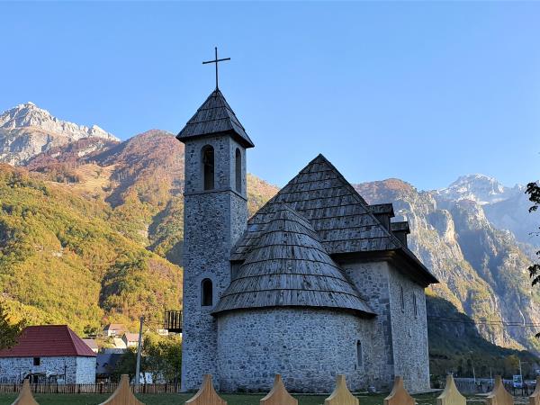 Peaks of the Balkans hiking vacation