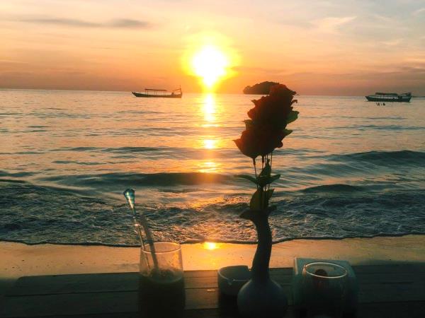 Cambodia country tour, temples & sea