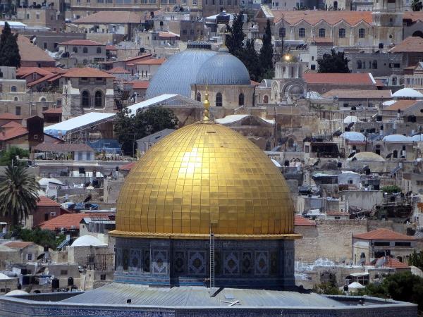 London to Cairo over land & sea tour