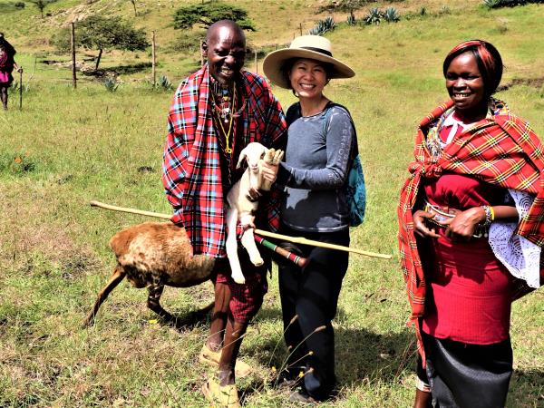 Kenya cultural vacation, support community projects