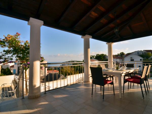 Croatia yoga retreat on Island of Vis