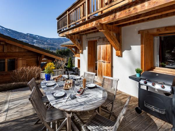 Family multi activity vacation in the French Alps