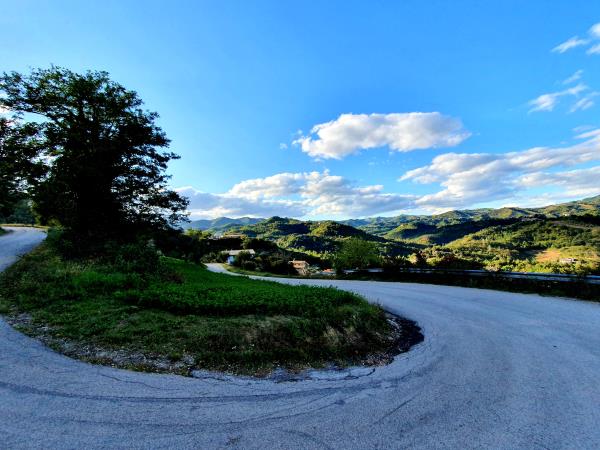 Le Marche biking vacation in Italy, guided