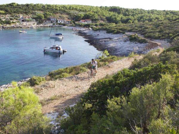 Kayak and biking vacation, Vis Island Croatia
