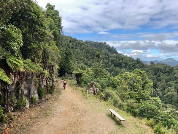 Cape to Cape cycle ride in New Zealand