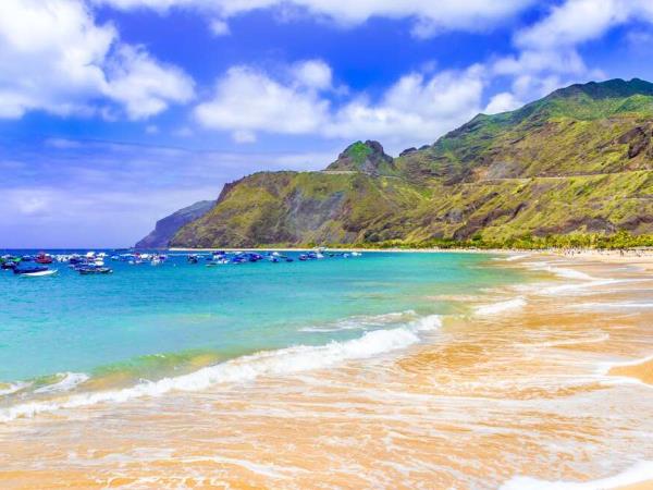 Self-guided walking vacation in Madeira
