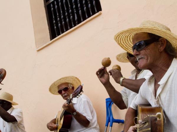 Cycling vacation in Cuba