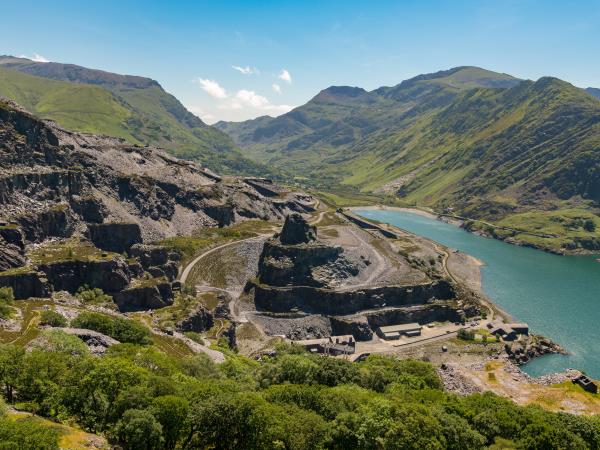 Snowdonia hiking vacation in Wales