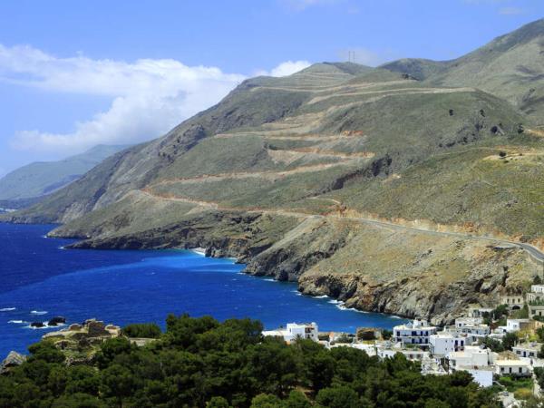 Self-guided hiking vacation in Crete