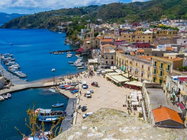 Sicily and the Aeolian Islands hiking vacation