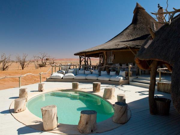 Namibia luxury wildlife expedition