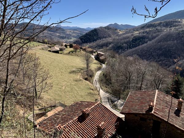 Catalan Pyrenees hiking holiday