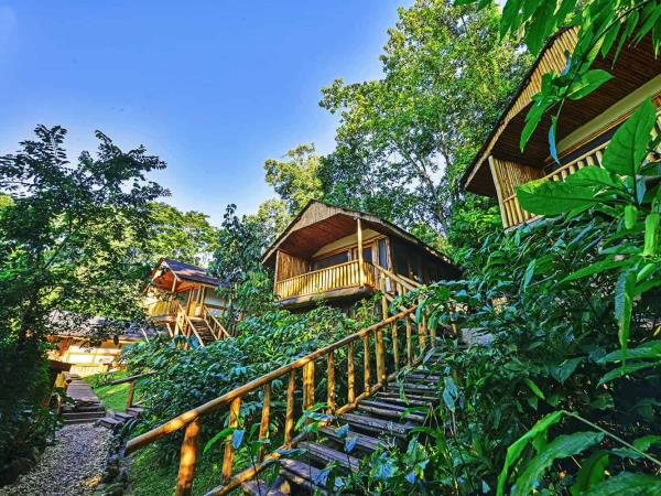 Uganda tailor made vacation