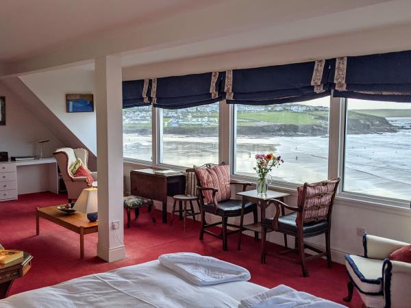 Cornwall wellness and yoga retreat