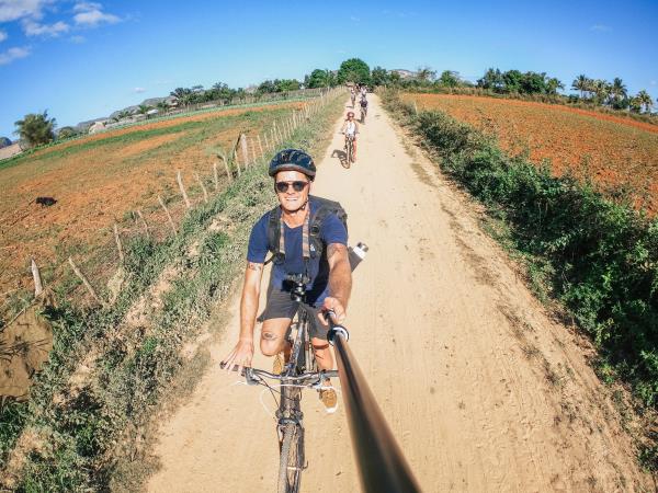 Cuba small group cycling vacation