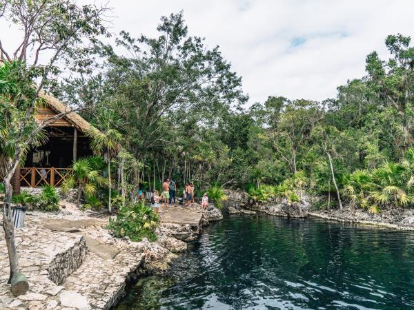 Cuba small group cycling vacation