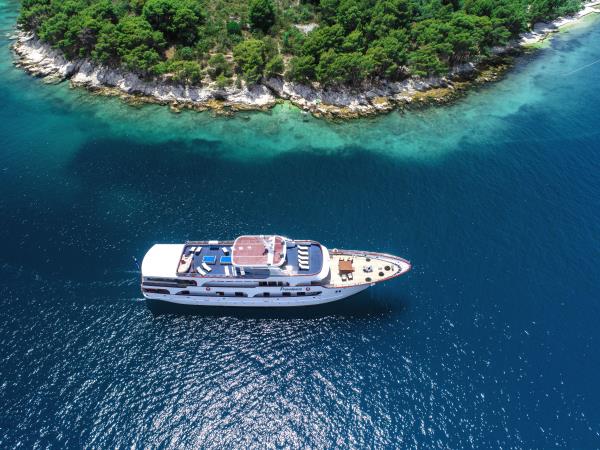 Croatia cruise vacation from Dubrovnik, Dalmatian highlights