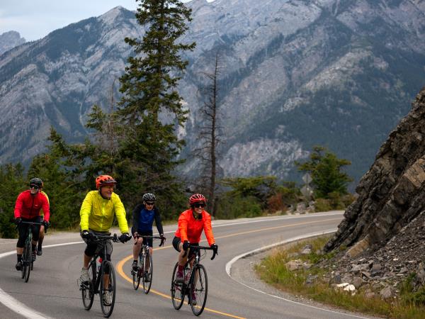 Icefields Parkway cycling vacation in Canada