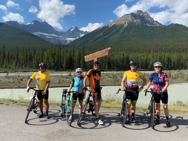 Icefields Parkway cycling vacation in Canada