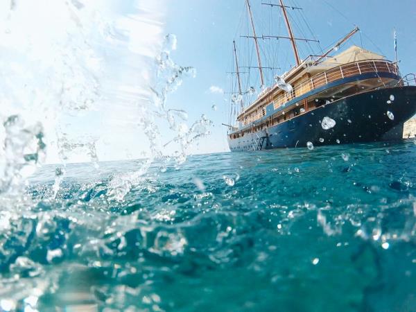 Greek Cyclades island hopping cruise