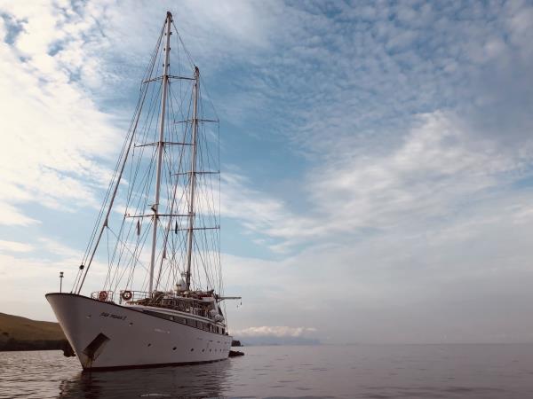 French Polynesia small ship cruise