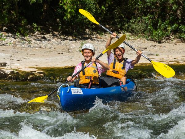 Guided kayak vacation in France