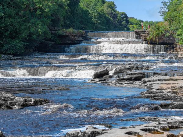 Yorkshire Dales hiking vacation