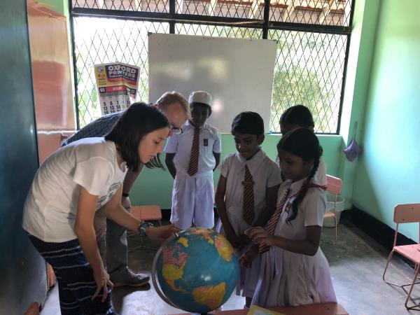 Family volunteering in Sri Lanka