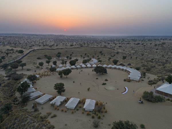 Honeymoon in India 