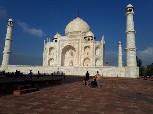 Honeymoon in India 