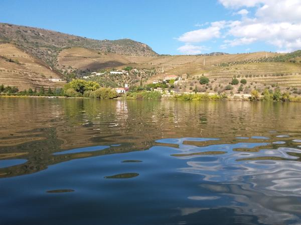 Northern Portugal kayaking vacation, Douro wine region