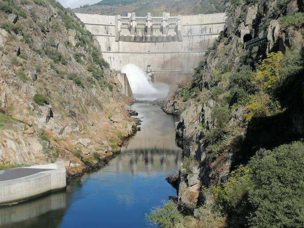 Northern Portugal kayaking vacation, Douro wine region