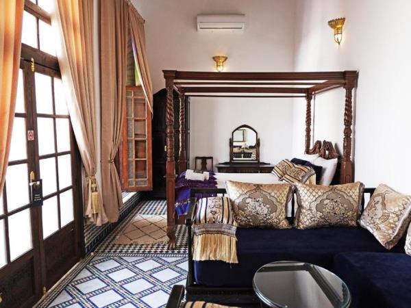 Fes & Chefchaouen vacation in Morocco