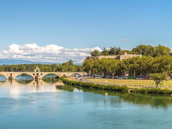 Provence easy cycling vacation in France