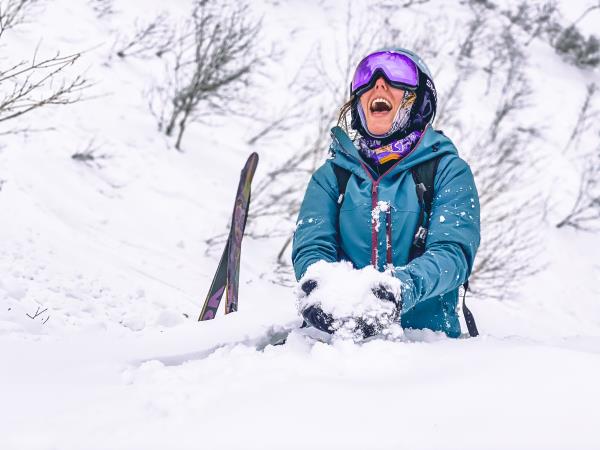 Alternative family winter vacation in Sameons, France
