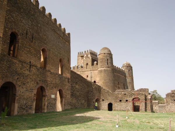 OO Nairobi to Cairo overland tour